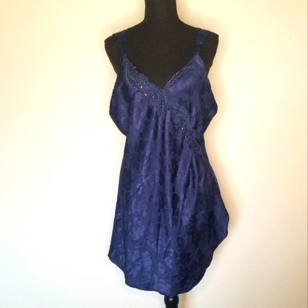 Victoria's Secret blue polyester chemise beads lace Feminine M